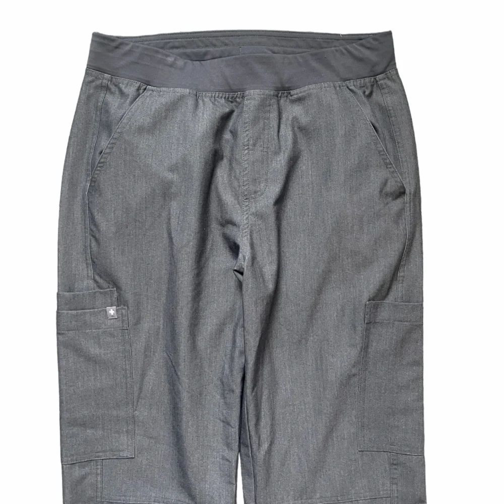 Figs Leon™ Three-Pocket Scrub Top and Axim™ Cargo Scrub Pants